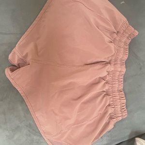 Lululemon Hotty Hots size 2 2.5 inch